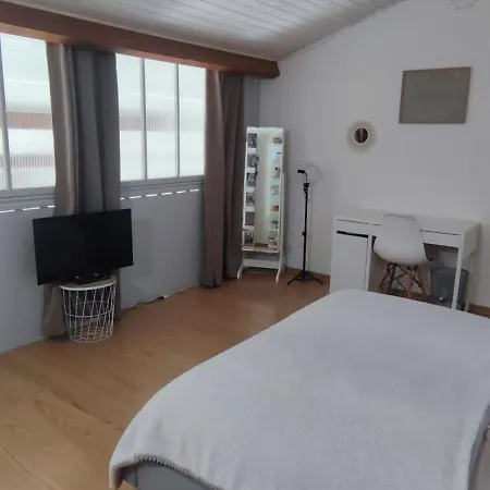 Holiday home Maison Avec Piscine Lesparre-Medoc